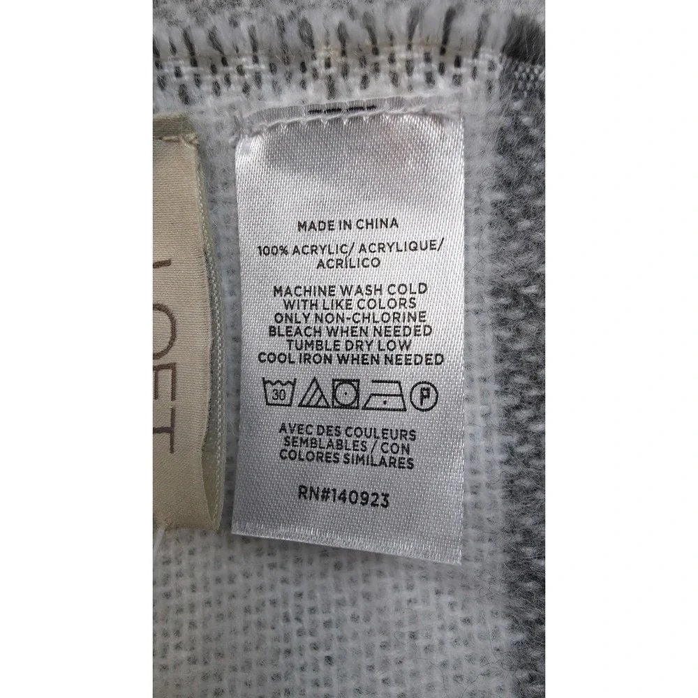 LOFT Plaid Scarf Womens OS Grey Grid Eyelash Fringe New